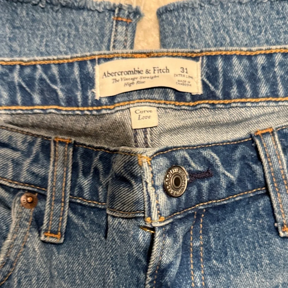 Abercrombie tall Classic Denim Straight Jeans - Picture 2 of 3